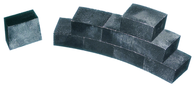 Alumina magnesia carbon brick 